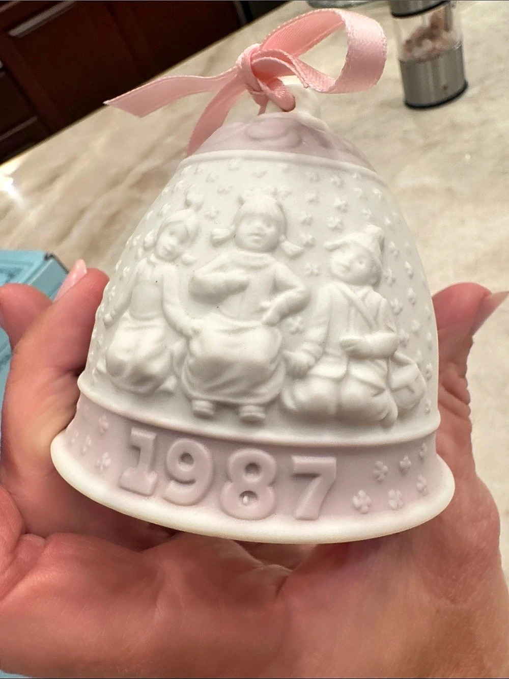 Lladró Campanita Navidad 1987 Porcelain Christmas Bell Ornament N.o 5.458
